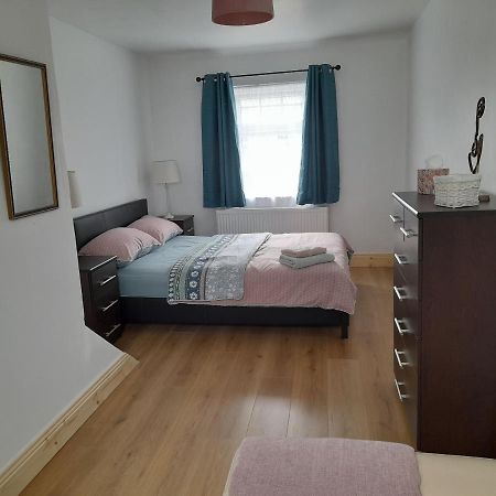 Central Town Apartment Wexford Buitenkant foto